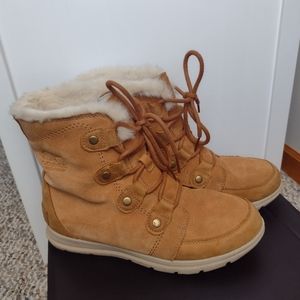 Sorel Joan Explorer Boots